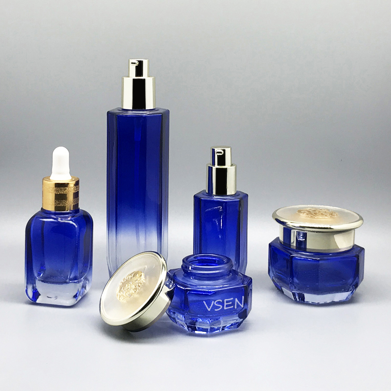 天蓝色九游会·J9 - 官方网站|真人游戏第一品牌  玫瑰金拇指瓶子定制(图2)